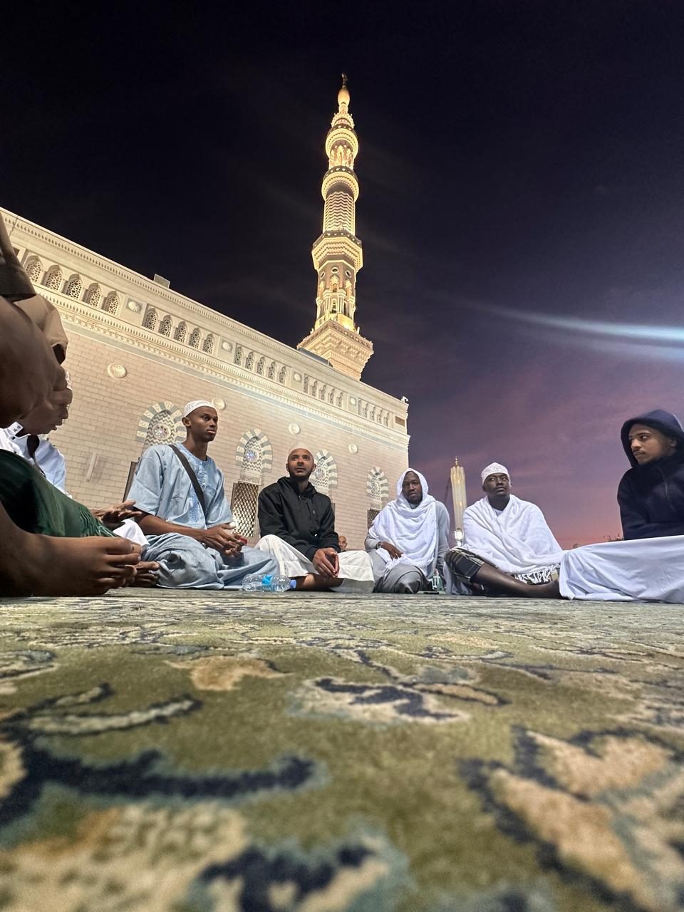 Halaqa and reflection circles